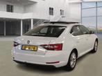 Skoda Superb 1.5 TSI ACT/AUT/PANO/NAVI/XENON/PDC/BOMVOLL, Auto's, Skoda, 730 kg, 4 cilinders, 150 pk, Wit