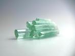 Mintgroene toermalijn, Verzamelen, Mineralen en Fossielen, Ophalen of Verzenden, Mineraal