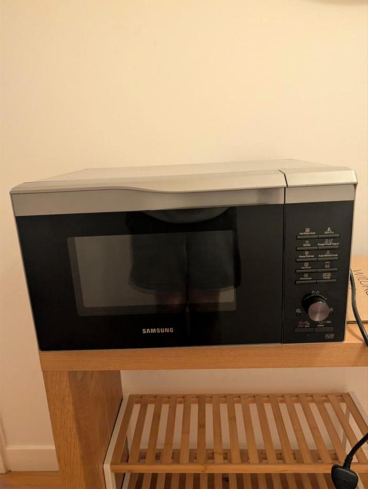 Samsung Combimagnetron/Oven - UK Plug, Witgoed en Apparatuur, Magnetrons, Gebruikt, Vrijstaand, Combimagnetron, 45 tot 60 cm, Grill