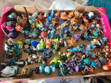Bak vol skylanders.  beschikbaar voor biedingen