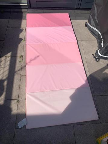 Plufsig ikea beschikbaar voor biedingen