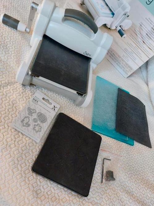 Big shot sizzix snijmachine hobby machine, Hobby en Vrije tijd, Scrapbooking, Zo goed als nieuw, Ophalen