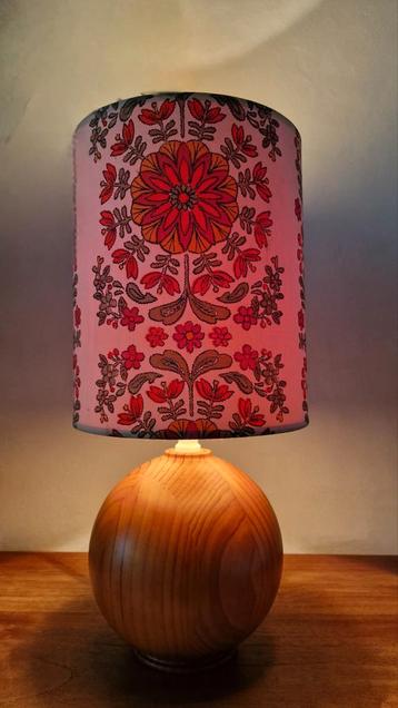 Vintage Zweedse teakhouten tafellamp  beschikbaar voor biedingen