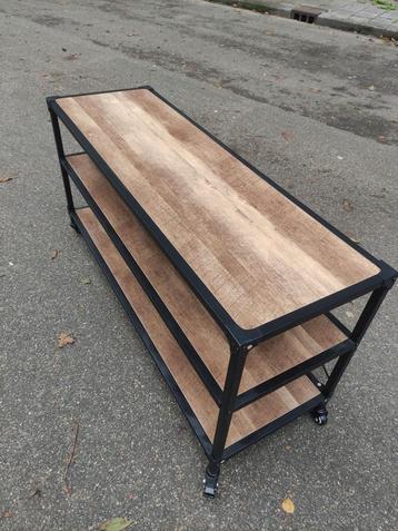 TV Tafel of Salon Tafel - Prima Staat! beschikbaar voor biedingen
