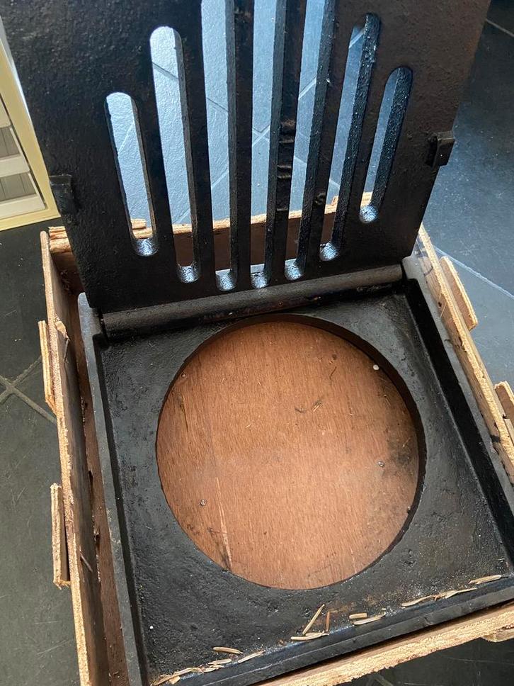 Splinternieuwe Gietijzeren Put / putdeksel / straatkolk, Tuin en Terras, Buitenkranen, Zo goed als nieuw, Ophalen of Verzenden