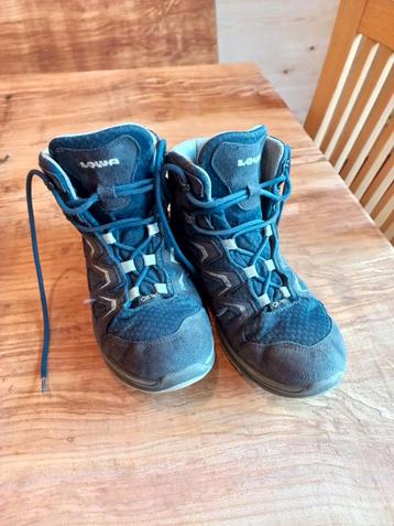 Lowa Wandelschoenen Maat 36 - Gebruikt beschikbaar voor biedingen