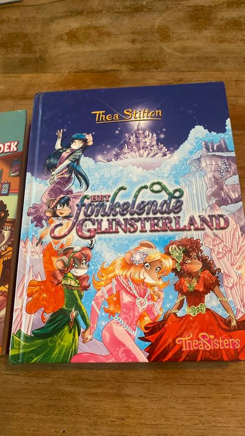 Thea Stilton - Het fonkelende Glinsterland, Boeken, Kinderboeken | Jeugd | 10 tot 12 jaar, Zo goed als nieuw, Ophalen of Verzenden