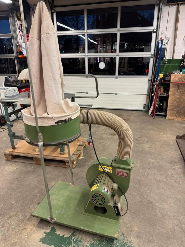Huvema stof / zaagselafzuiger, Doe-het-zelf en Verbouw, Gereedschap | Zaagmachines, Gebruikt, Afkortzaag, 1200 watt of meer, Minder dan 30 mm