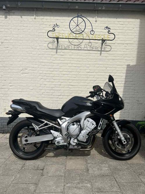 Yamaha FZ6-S Fazer motorfiets | 2006 | xx.xxx KM | zwart, Motoren, Motoren | Yamaha, Bedrijf, Sport, meer dan 35 kW, 4 cilinders