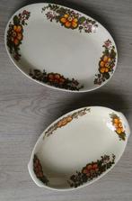 Twee vintage ovalen schalen Tirschenreuth Bavaria, Huis en Inrichting, Keuken | Servies, Gebruikt, Keramiek, Ophalen of Verzenden