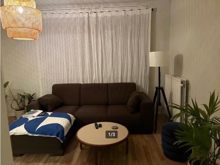 Large L Shaped Sofa, Huis en Inrichting, Banken | Sofa's en Chaises Longues, Gebruikt, Vierpersoons of meer, 200 tot 250 cm, 75 tot 100 cm