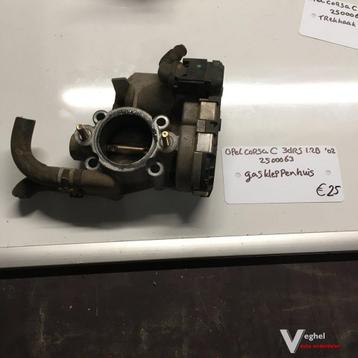 Opel Corsa C 1.2B 3 drs 2002 Wagennr 2500063   Gasklephuis beschikbaar voor biedingen