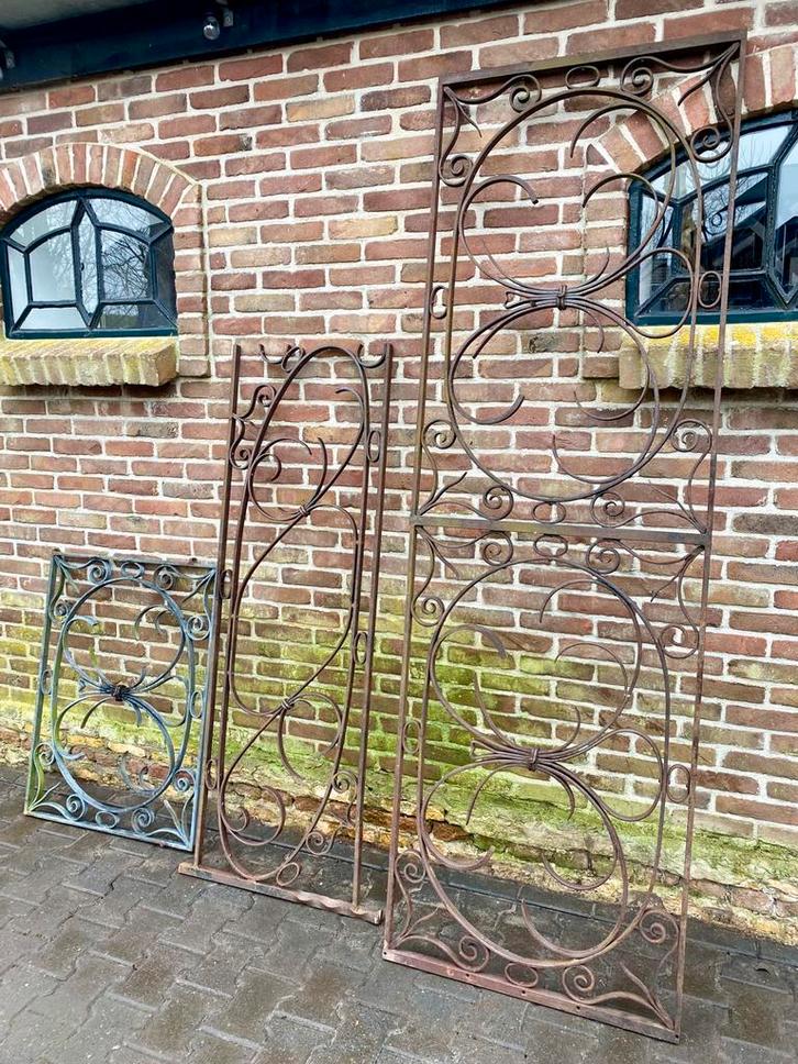 3 smeedijzeren geklonken hekjes, Tuin en Terras, Tuinhekken en Hekwerk, Gebruikt, Sierhekwerk, IJzer, Ophalen