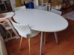 Ovalen tafel in hoogte verstelbaar., Huis en Inrichting, Tafels | Eettafels, Gebruikt, 100 tot 150 cm, 200 cm of meer, Ophalen of Verzenden