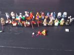 25 LEGO Minifigures o.a Graduation boy, Sherlock Holmes etc, Lego, Zo goed als nieuw, Ophalen