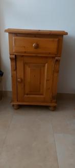 massief grenen nachtkastjes, Ophalen, Gebruikt