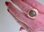 Bron 18 krt rose gouden Solar ring met groene saffier, Sieraden, Tassen en Uiterlijk, Ringen, Ophalen of Verzenden, Zo goed als nieuw