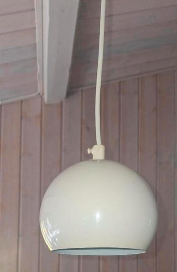 Eyeball hanglamp. Wit beschikbaar voor biedingen