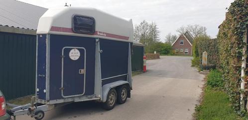 1,5 paards trailer nieuwe bodem, Dieren en Toebehoren, Paarden en Pony's | Trailers en Aanhangwagens, Zo goed als nieuw, Hout