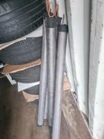 Metalen palen met ophangogen, Doe-het-zelf en Verbouw, Metalen, Ophalen, Zo goed als nieuw