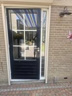 Hardhouten kozijn met deur en hor, Deurkozijn, Zo goed als nieuw, 150 tot 225 cm, Inclusief glas