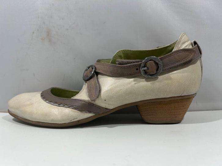 Piedi Nudi, maat 40 modieuze lichtgroene schoenen., Kleding | Dames, Schoenen, Zo goed als nieuw, Schoenen met lage hakken, Groen