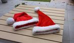 2 Kerstmutsen - Feestelijke Accessoires, Ophalen of Verzenden, Zo goed als nieuw, Kerstmis of Sinterklaas, Accessoires
