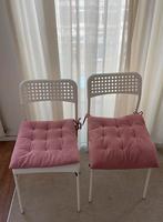 2 chairs + pillows, Huis en Inrichting, Stoelen, Ophalen, Zo goed als nieuw
