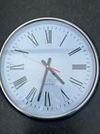 Mooie Wandklok - Stationclock Middle Design, Ophalen, Zo goed als nieuw, Analoog, Wandklok