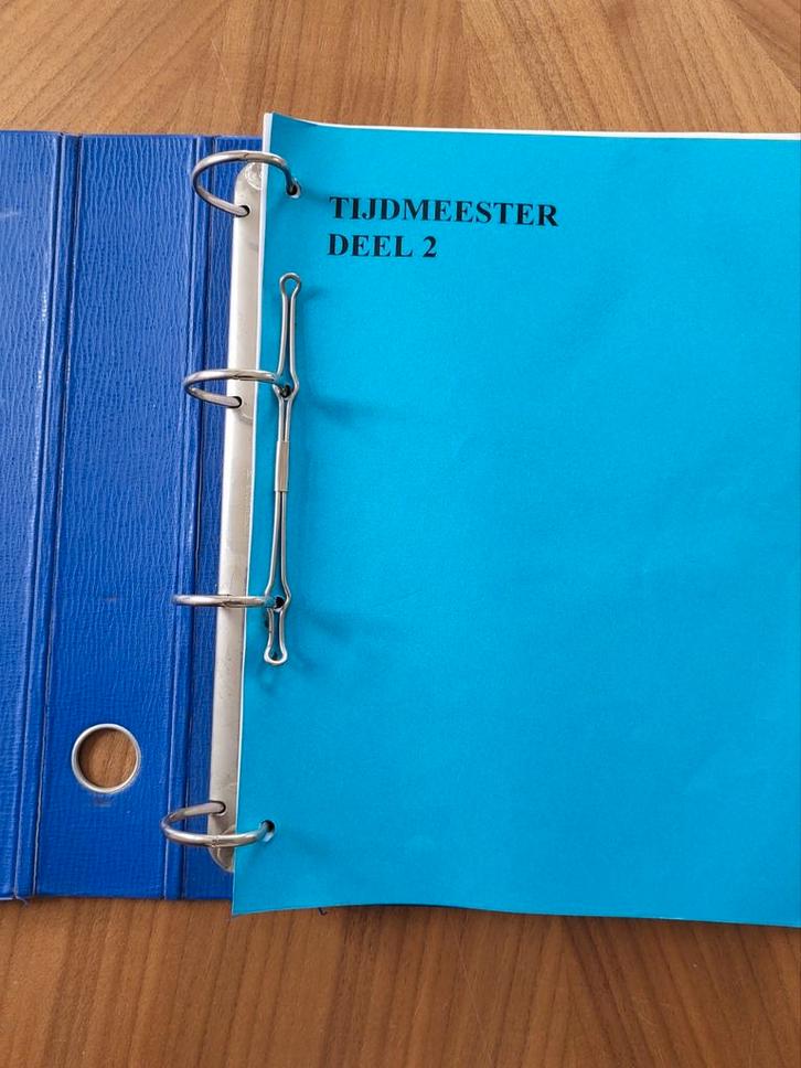 leerboek tot horlogemaker, Sieraden, Tassen en Uiterlijk, Horloges | Antiek, Overige merken, Staal, 1960 of later, Ophalen of Verzenden