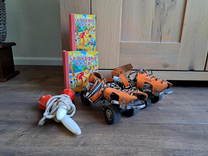 Buitenspeelgoed Rolschaatsen Springtouw prijs per stuk, Kinderen en Baby's, Speelgoed | Buiten | Los speelgoed, Gebruikt, Ophalen of Verzenden