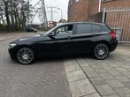 BMW 1-serie 116i Essential Sport Stoelen Ketting Vervangen, 1-Serie, 65 €/maand, Zwart, 19 km/l