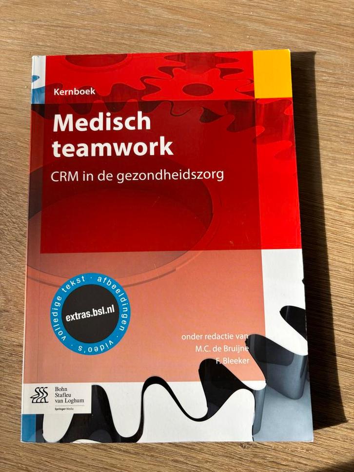 Medisch teamwork - CRM in de gezondheidszorg, Boeken, Studieboeken en Cursussen, Zo goed als nieuw, HBO, Beta, Ophalen of Verzenden