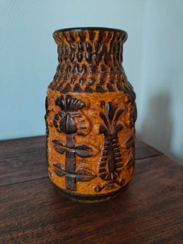 West Germany vaas Bay keramiek 17 cm beschikbaar voor biedingen