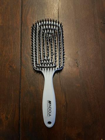 Haarborstel Indola beschikbaar voor biedingen