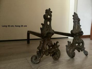 Chenets, vuurbokken beschikbaar voor biedingen