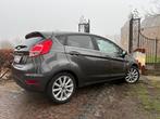 Ford Fiesta 1.0 Style AIRCO/INKLAPBARE SPIEGELS/PARKEERSENSO, Auto's, Voorwielaandrijving, Stof, Gebruikt, Zwart