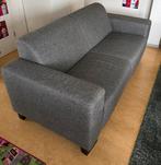 Grijze tweepersoonsbank, Ophalen, Zo goed als nieuw, 75 tot 100 cm