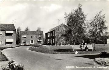 Blokker, Bejaardencentrum St. Josephpark - auto volk - 1979  beschikbaar voor biedingen