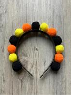 Haarband pompom zwart/oranje/geel, Ophalen of Verzenden, Nieuw