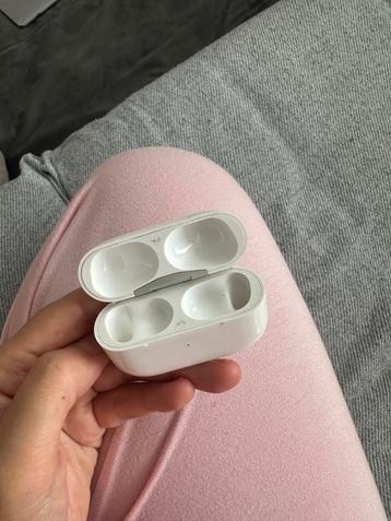 AirPods Pro 1 Oplaadcase - Goed Werkend beschikbaar voor biedingen