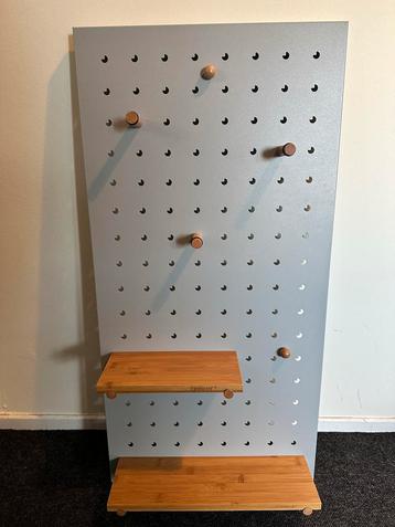 Zuiver Memobord Grijs beschikbaar voor biedingen