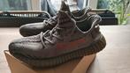 Nette Adidas Yeezy Kanye Boost 350 grijs mt 10, Kleding | Heren, Schoenen, Ophalen of Verzenden, Zo goed als nieuw, Overige kleuren