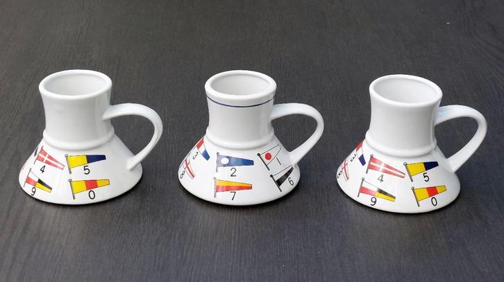 Koffiemok (3x) met scheepsvlaggen (230823), Huis en Inrichting, Keuken | Servies, Zo goed als nieuw, Kop(pen) en/of Schotel(s)