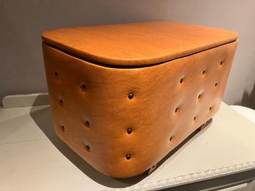 Vintage Opberg Poef / Kist beschikbaar voor biedingen