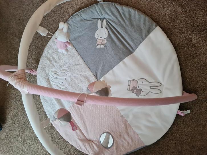 Nijntje  speelkleed,  Nijntje  boekjes,  Nijntje verstoppert, Kinderen en Baby's, Speelgoed | Speelkleden, Zo goed als nieuw, Ophalen of Verzenden