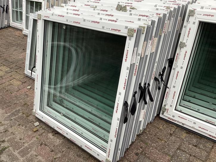 Kunststof kozijnen 100 x 100. Draai kiep raam. Raamkozijn., Doe-het-zelf en Verbouw, Glas en Ramen, Nieuw, Gevelraam of Ruit, 80 tot 120 cm