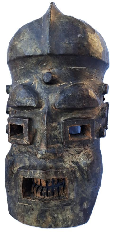 An Old and Rare African Aqwe Mask - Widekum Ekoi - Cameroon, Antiek en Kunst, Kunst | Niet-Westerse kunst, Ophalen of Verzenden