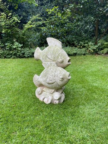 Vissen fontein beton tuinbeeld vijver beschikbaar voor biedingen