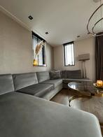 Zilver kleurige velvet lounge bank met long chair, Huis en Inrichting, Banken | Complete zithoeken, Luxe, Stof, Ophalen of Verzenden